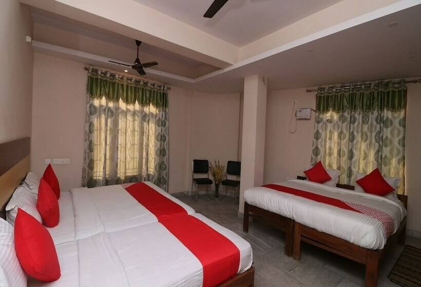 בית מלון כפרי Dwarika By Oyo Rooms