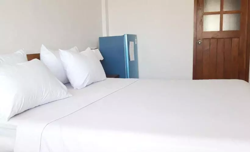 ホテル Grand Raka Homestay