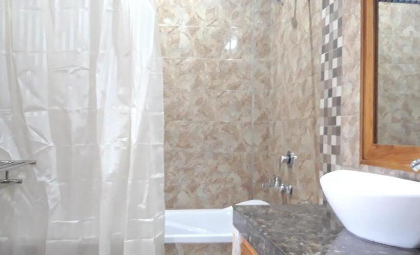 فندق Grand Raka Homestay