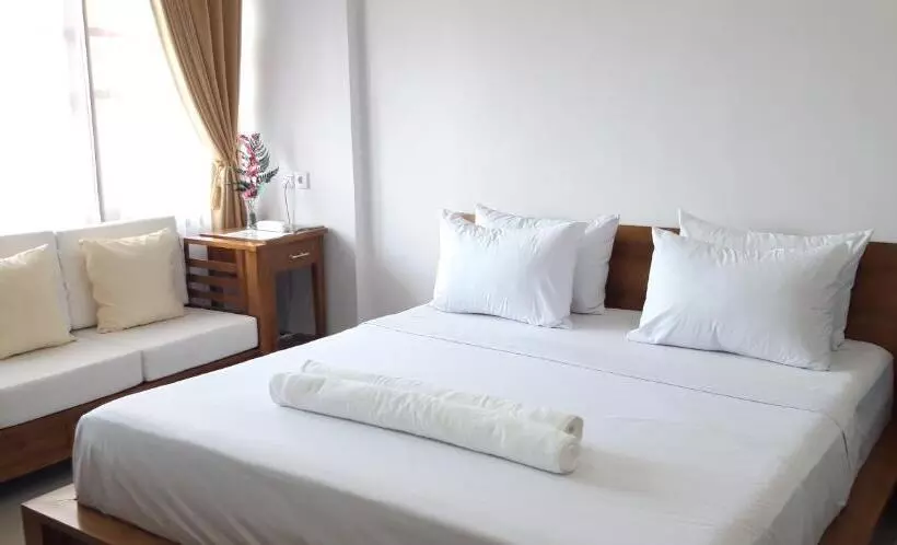 ホテル Grand Raka Homestay