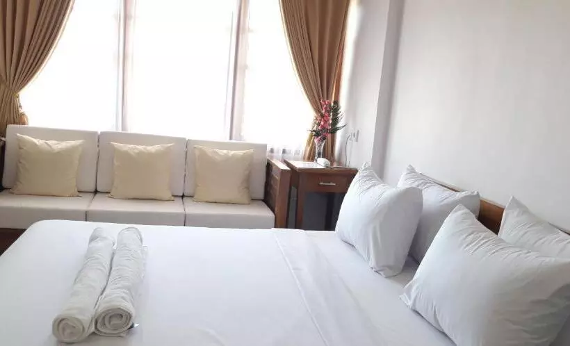 ホテル Grand Raka Homestay