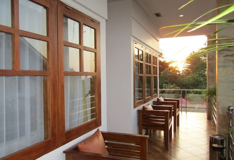 فندق Grand Raka Homestay