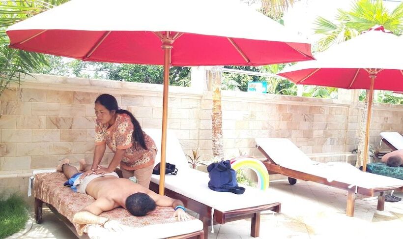 فندق Grand Raka Homestay