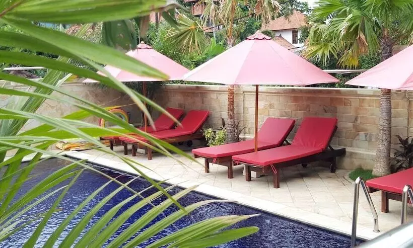 ホテル Grand Raka Homestay