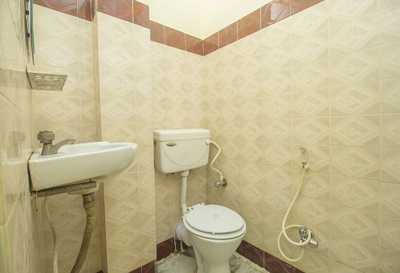 בית מלון כפרי Landmark By Oyo Rooms