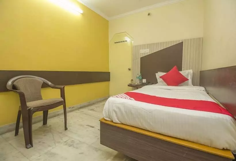 Hotelli Landmark By Oyo Rooms