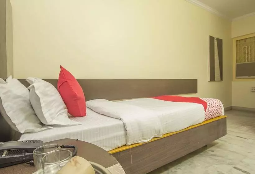 Hotelli Landmark By Oyo Rooms