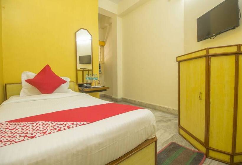 בית מלון כפרי Landmark By Oyo Rooms