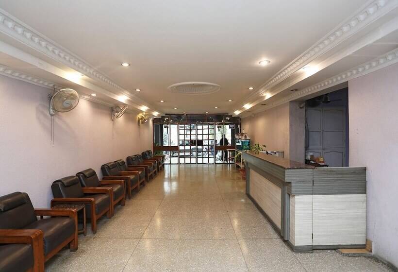 فندق Nihar By Oyo Rooms