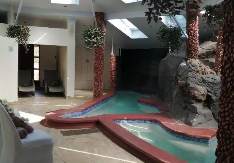 Hotelli Kianga Lodge & Venue