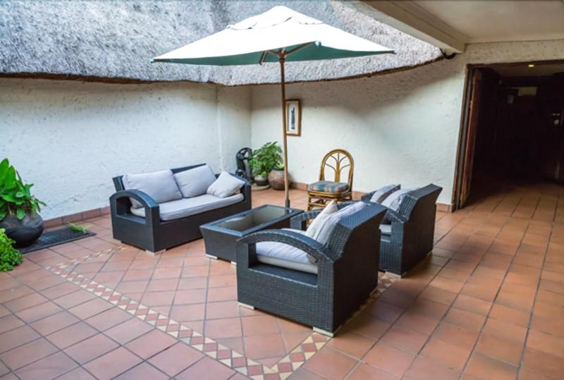 Отель Kianga Lodge & Venue