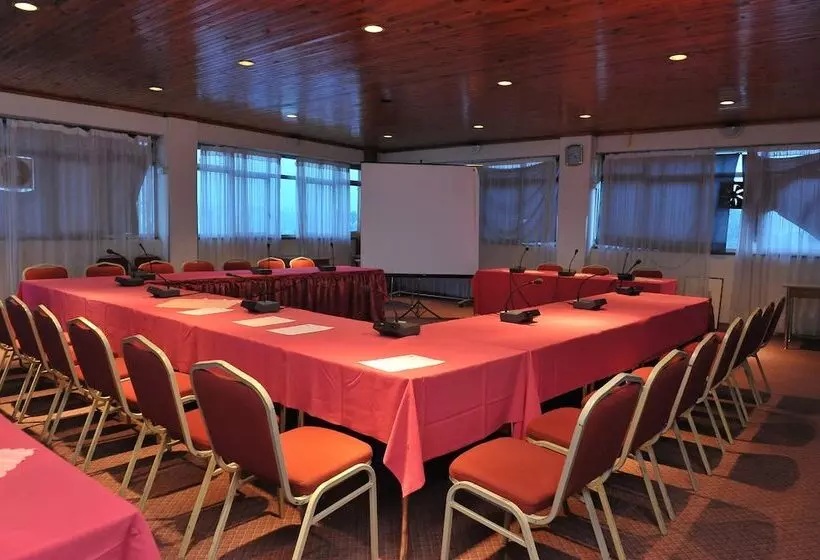 هتل Semein
