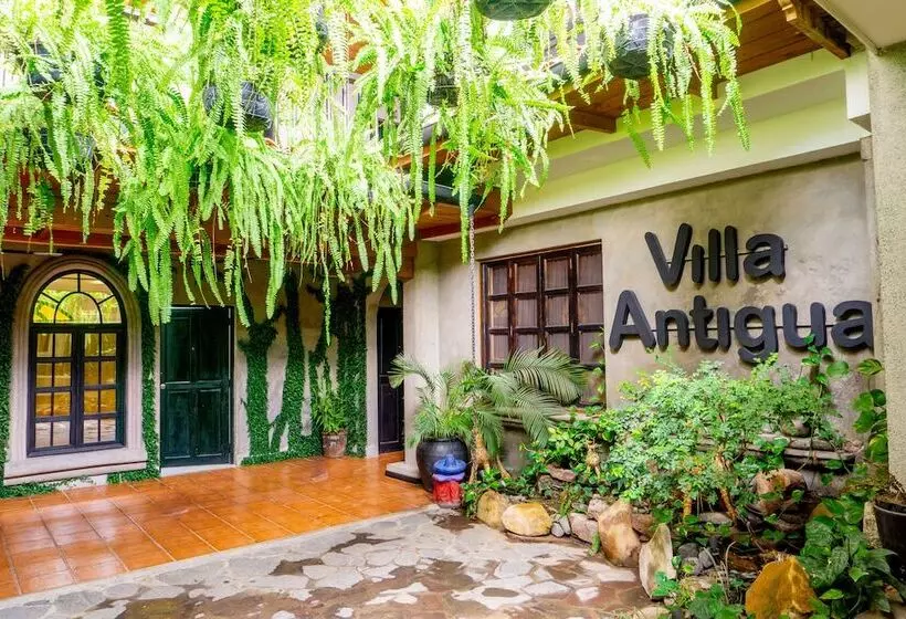 هتل Villa Antigua