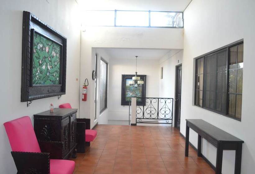 فندق Villa Antigua