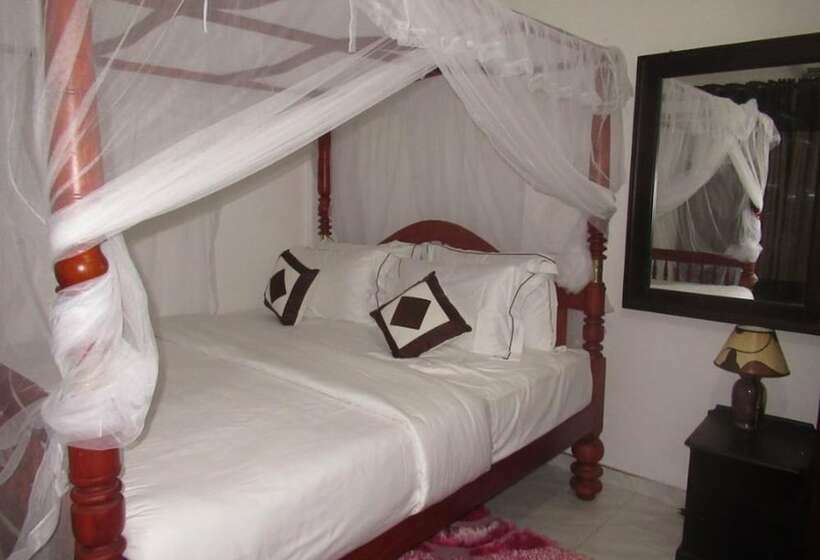 پانسیون Green Mo Holiday Inn