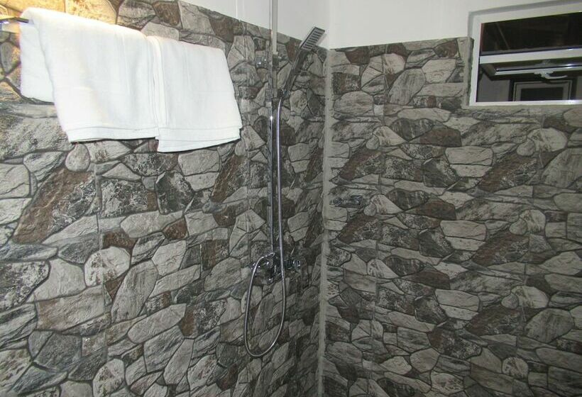 پانسیون Green Mo Holiday Inn