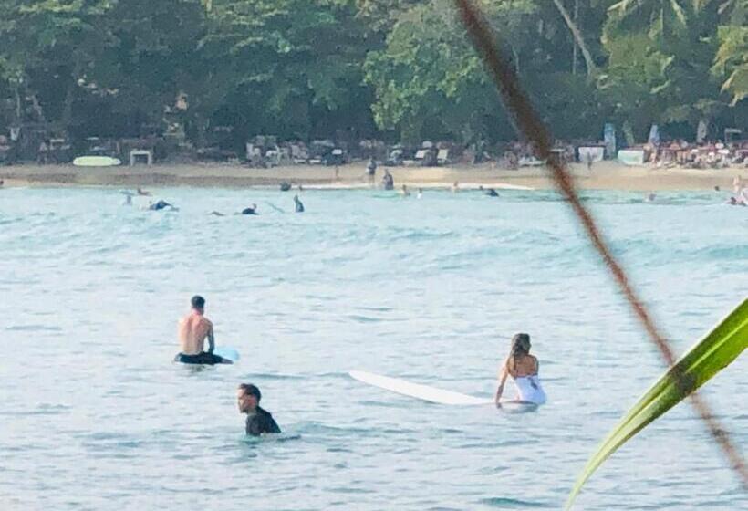 پانسیون Green Mo Holiday Inn