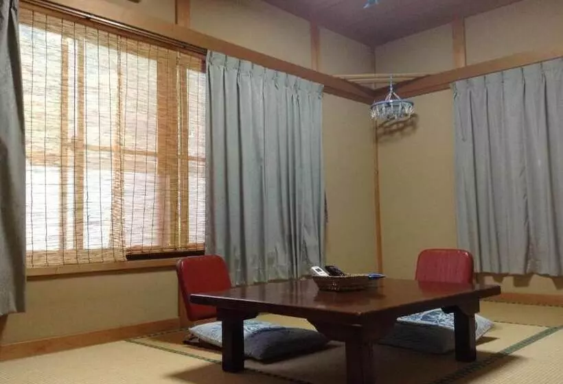 Ryokan Robatakan