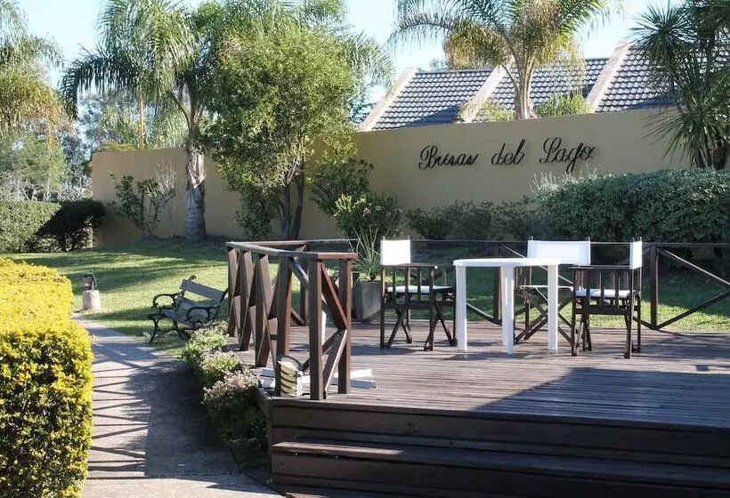 Brisas Del Lago Apart & Hotel Federacion