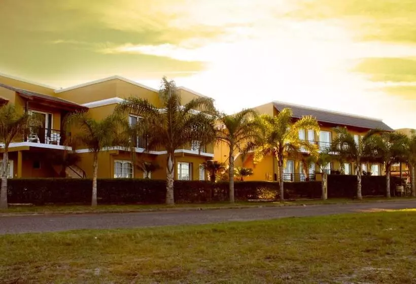 Brisas Del Lago Apart & Hotel Federacion