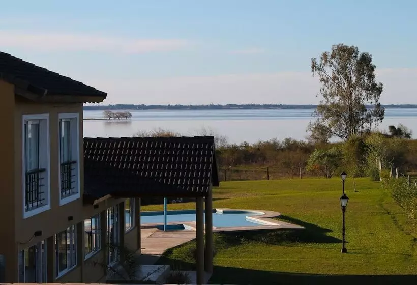 Brisas Del Lago Apart & Hotel Federacion