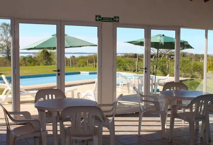 Brisas Del Lago Apart & Hotel Federacion
