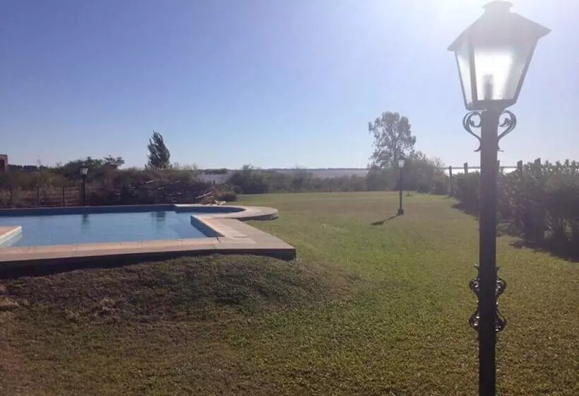 Brisas Del Lago Apart & Hotel Federacion