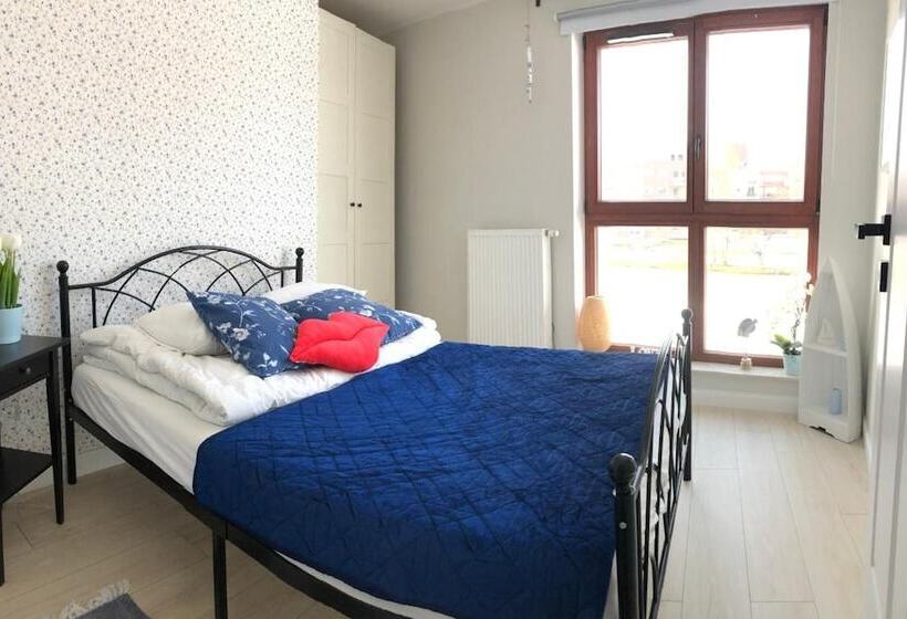 Waterlane Island Hostel&apartments