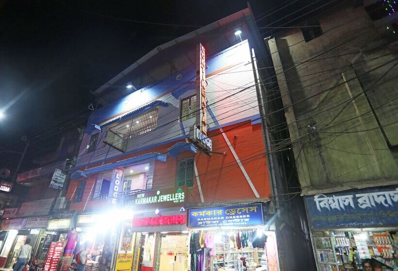 Hotel Continental & Lodge By Oyo Rooms