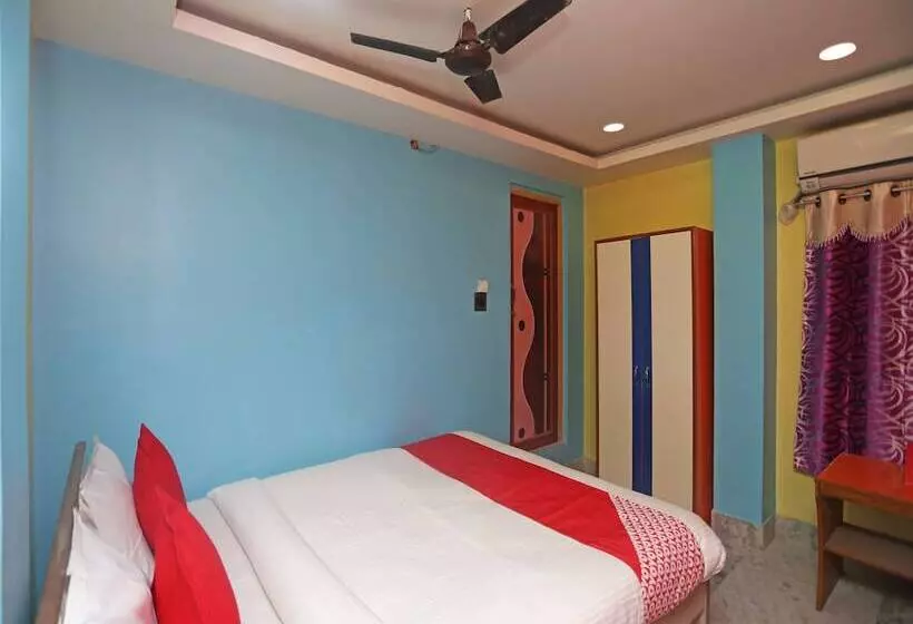 ホテル Continental & Lodge By Oyo Rooms