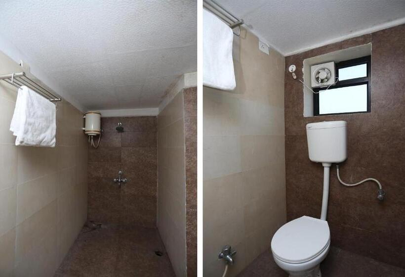 酒店 Crown Plaza By Oyo Rooms