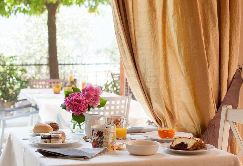 فندق La Gardenia & Villa Oleandra