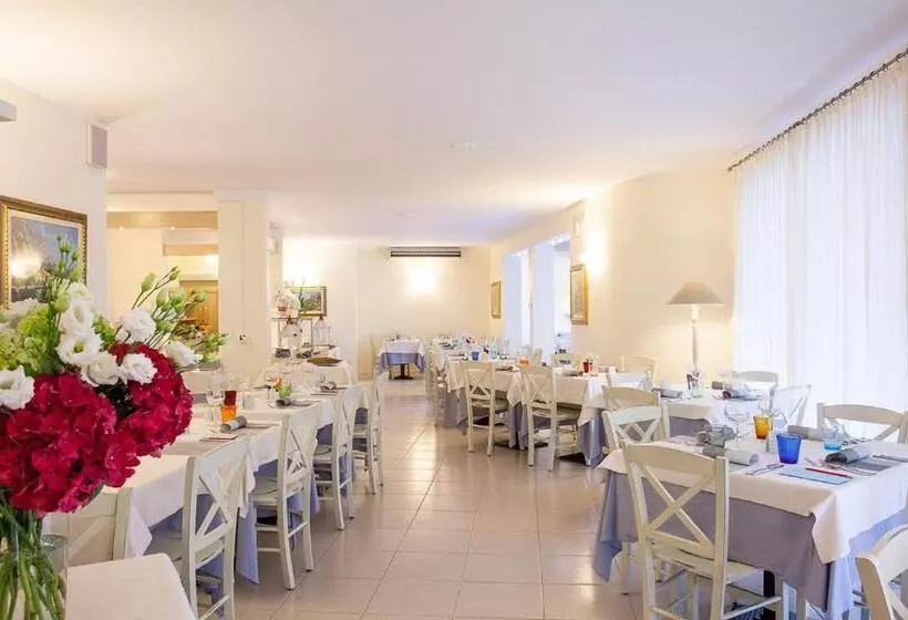 Hotelli La Gardenia & Villa Oleandra