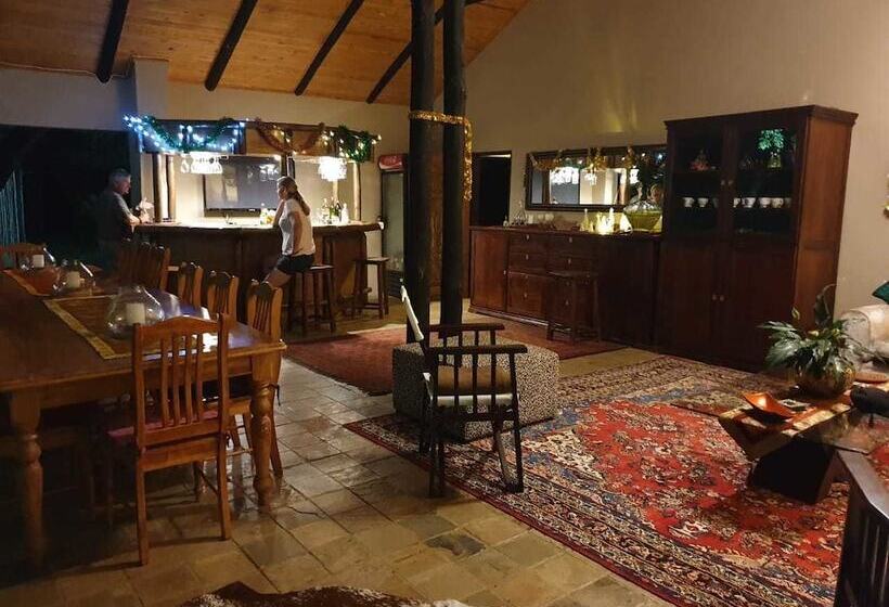 فندق Msunduze River Lodge