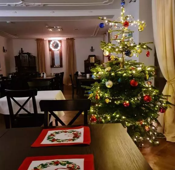 Hotelli Pensjonat Petite Charlotta