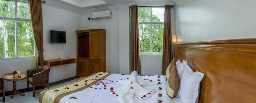 هتل Shwe Pyi Thain Kha