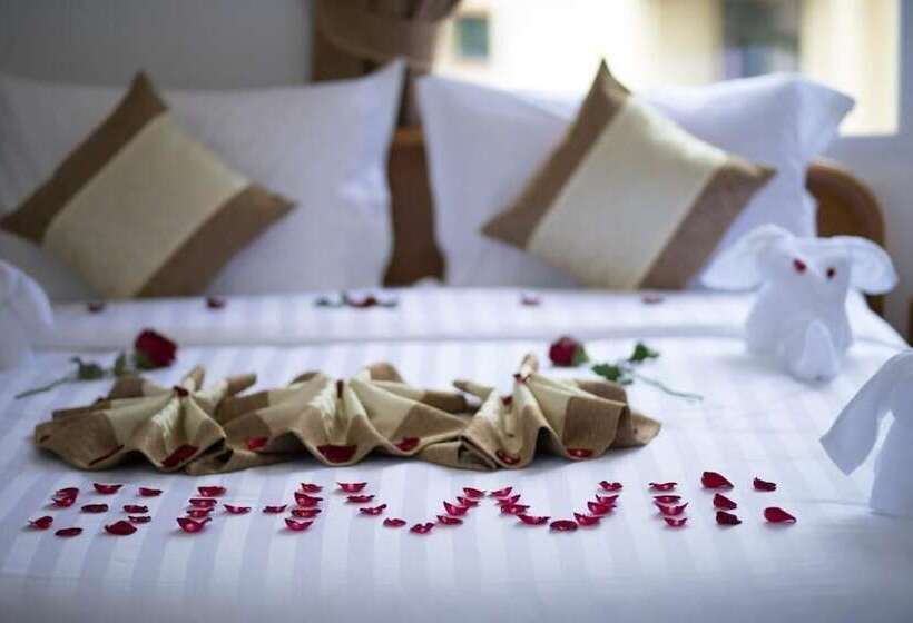 هتل Shwe Pyi Thain Kha