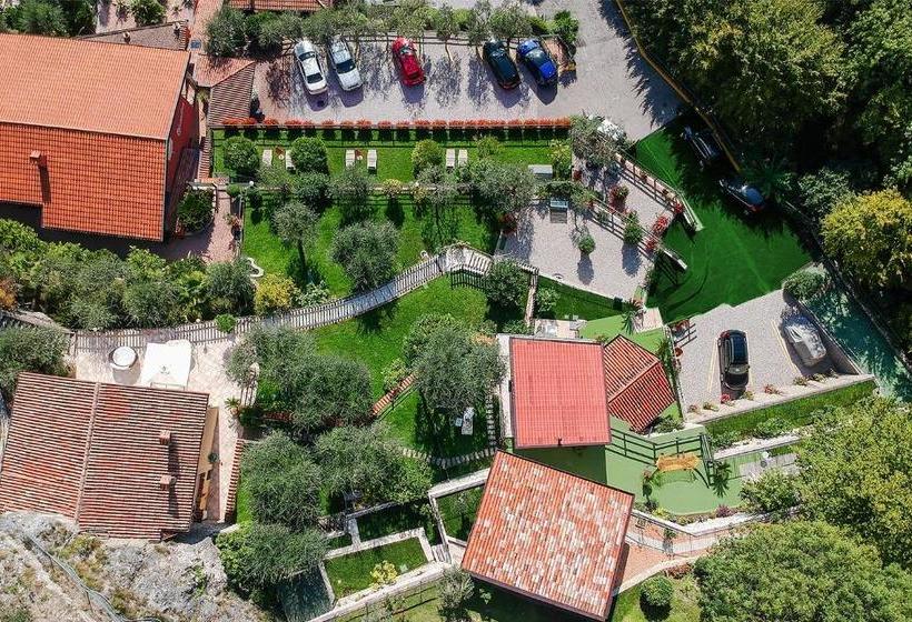 فندق La Gardenia & Villa Oleandra