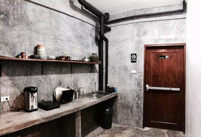 Dayon Hostel