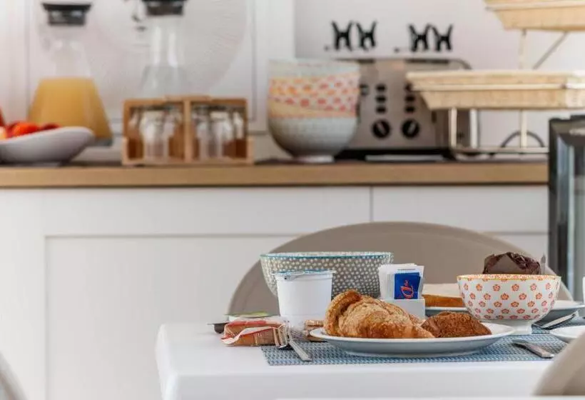 مسافرخانه Balata Bianca