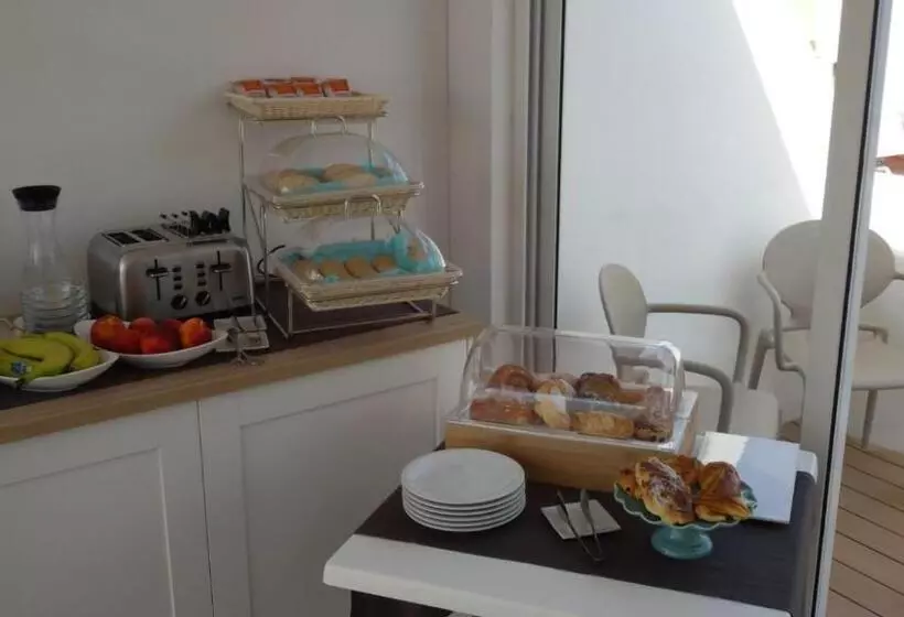 مسافرخانه Balata Bianca