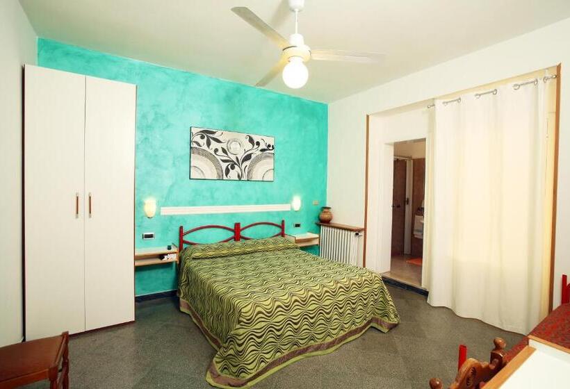 Отель Albergo 2 Mari