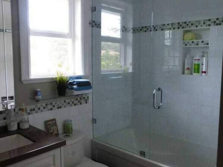 Mt Bakerview Bed And Breakfast