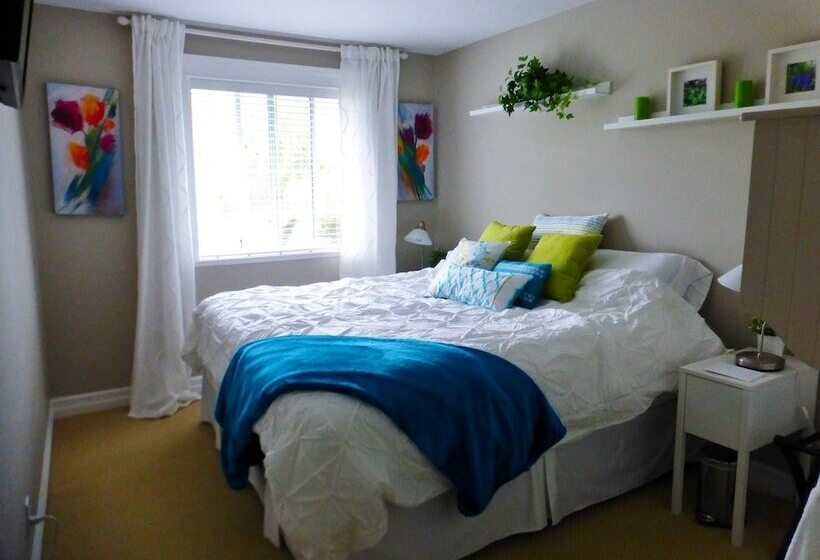 Mt Bakerview Bed And Breakfast