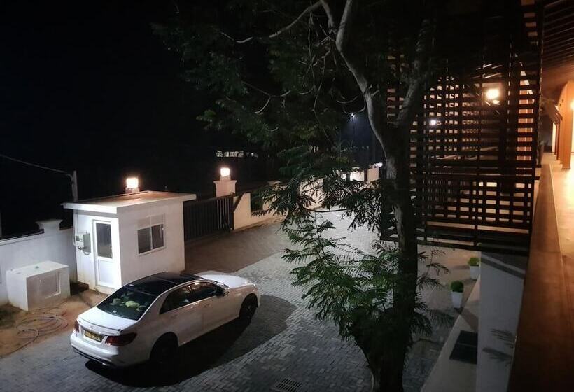 فندق Livinya Holiday Resort