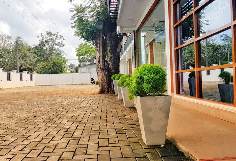 فندق Livinya Holiday Resort