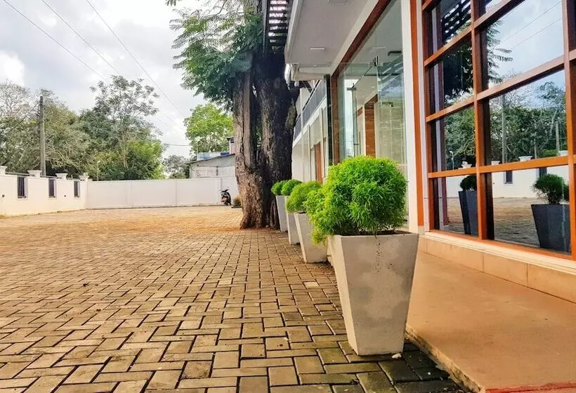 Hotelli Livinya Holiday Resort