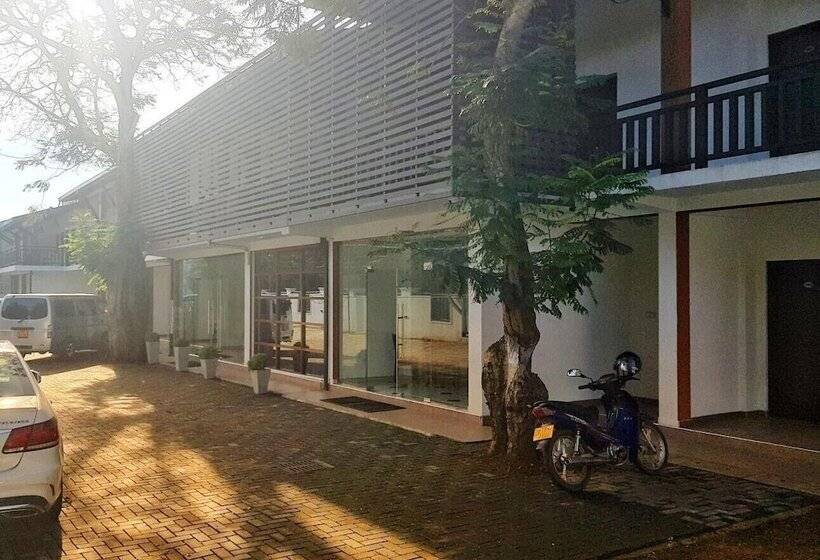 فندق Livinya Holiday Resort