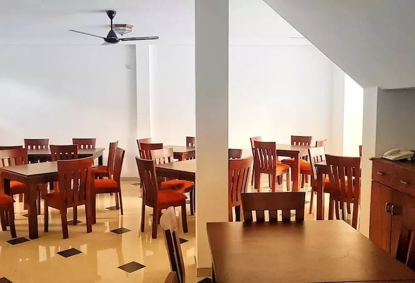 Hotelli Livinya Holiday Resort