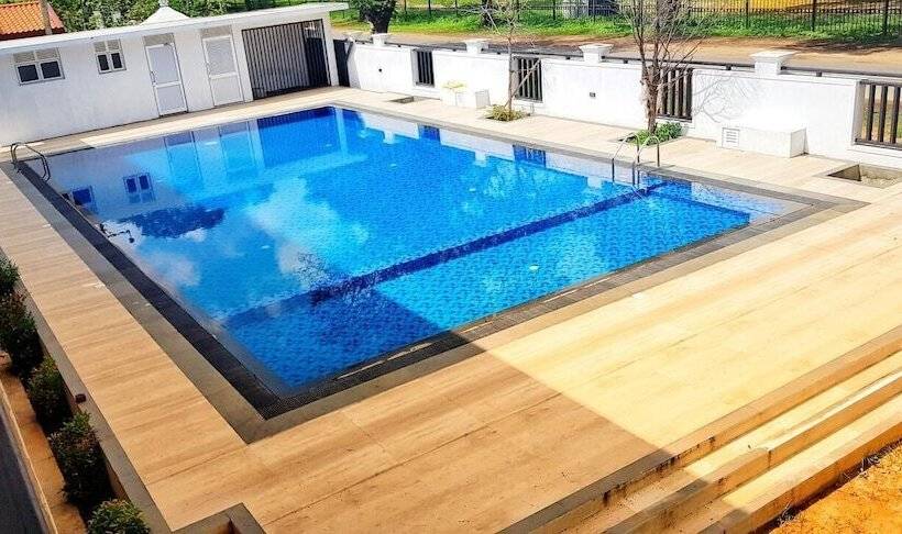 فندق Livinya Holiday Resort